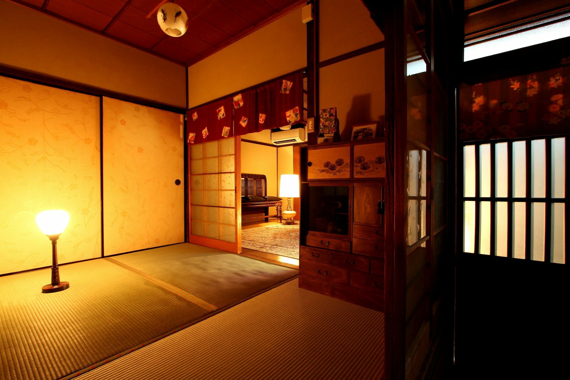 Naokonoza Tsubakitei Kyotoeki * Kyōto